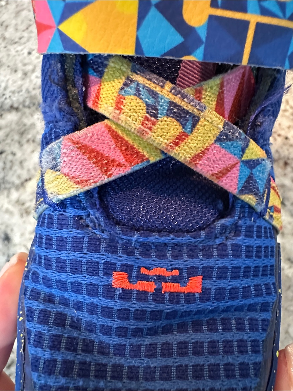 Nike LeBron Witness 11.5C shoes - Picture 8 of 9